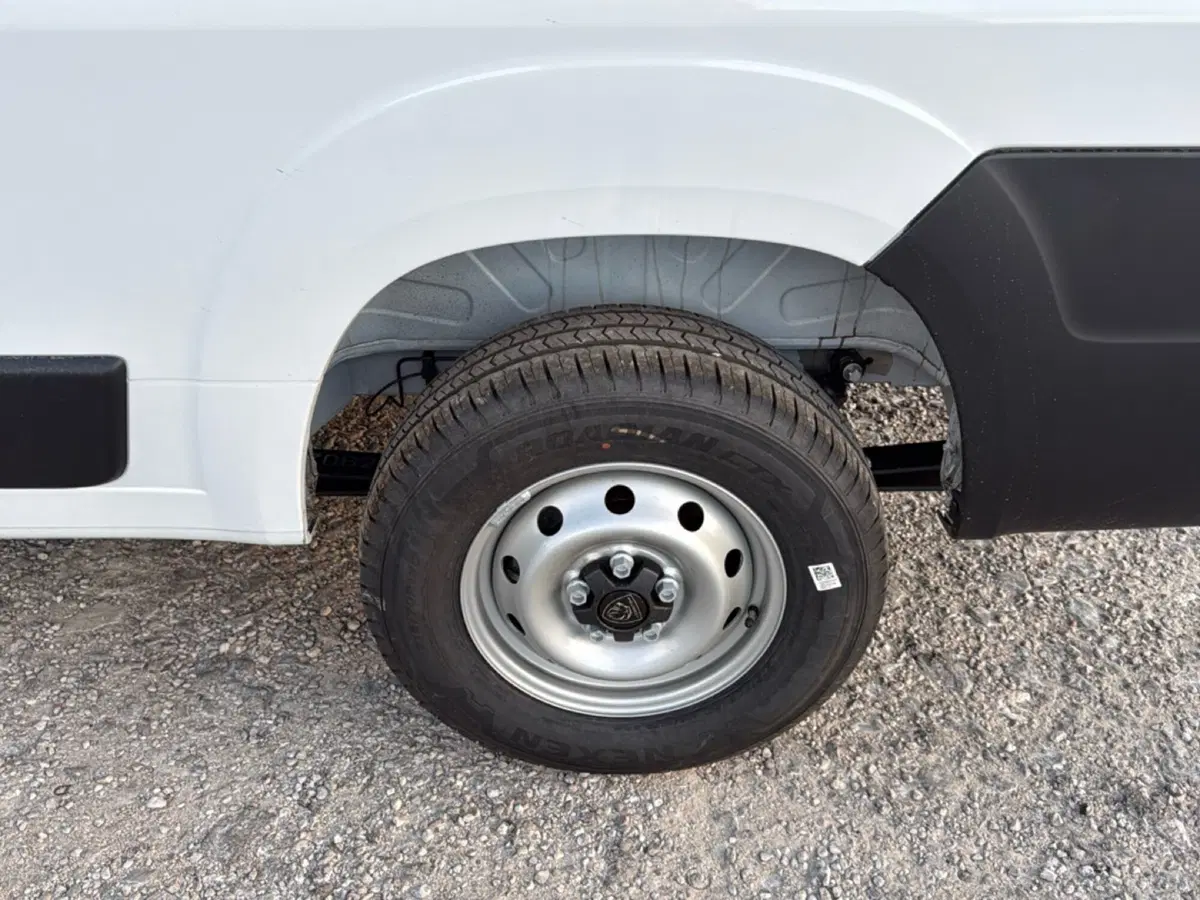 Peugeot Boxer Furgone nuova a Palermo (5)