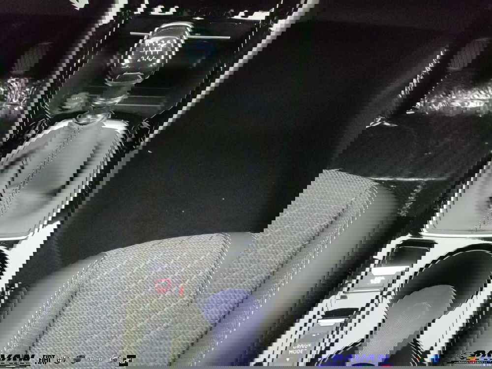 Peugeot 2008 nuova a Padova (17)