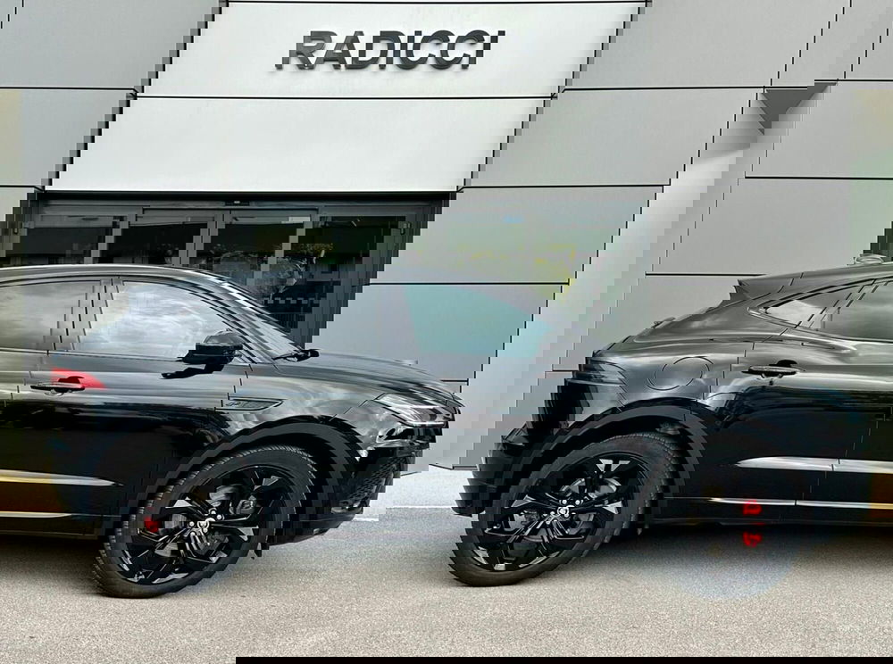 Jaguar E-Pace usata a Bari (6)