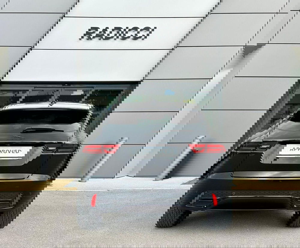 Jaguar E-Pace usata a Bari (7)