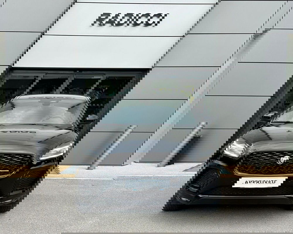 Jaguar E-Pace usata a Bari (8)