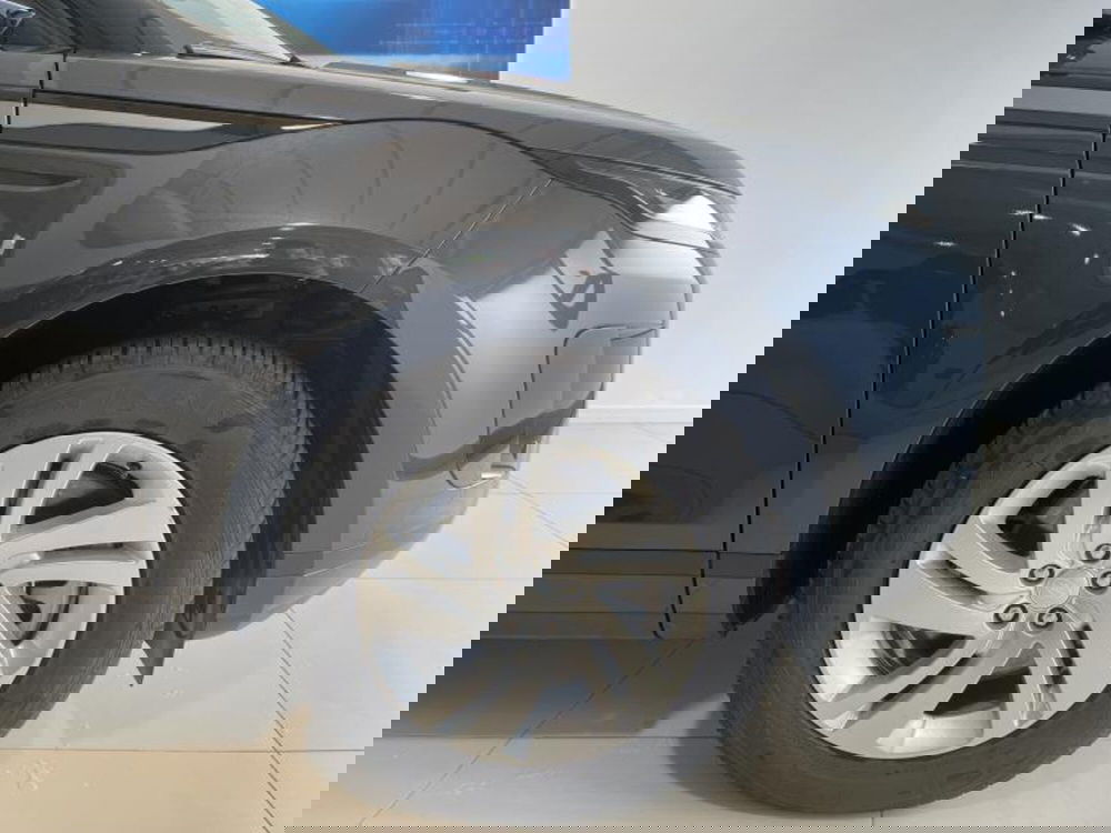 Land Rover Range Rover Evoque usata a Venezia (7)