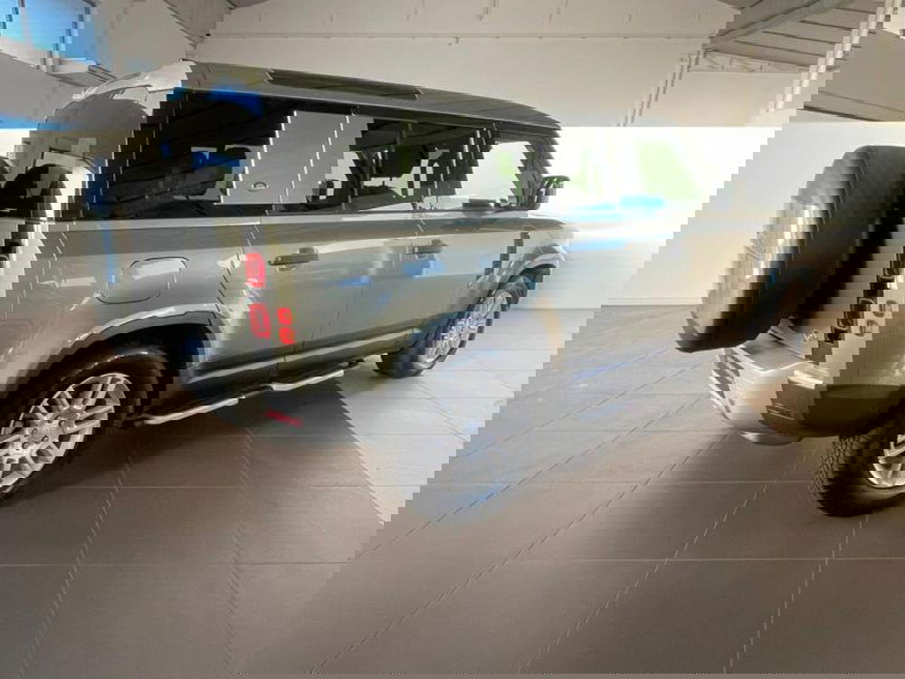 Land Rover Defender usata a Venezia (12)