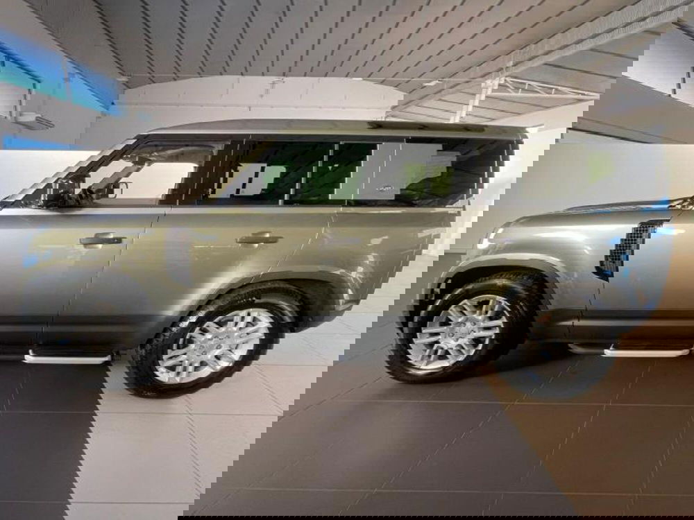 Land Rover Defender usata a Venezia (2)