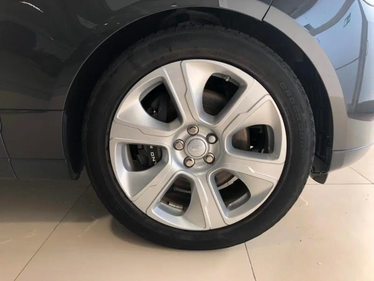 Land Rover Range Rover usata a Venezia (9)