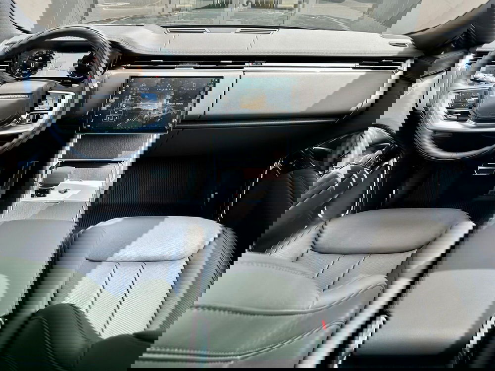 Land Rover Range Rover nuova a Bari (4)