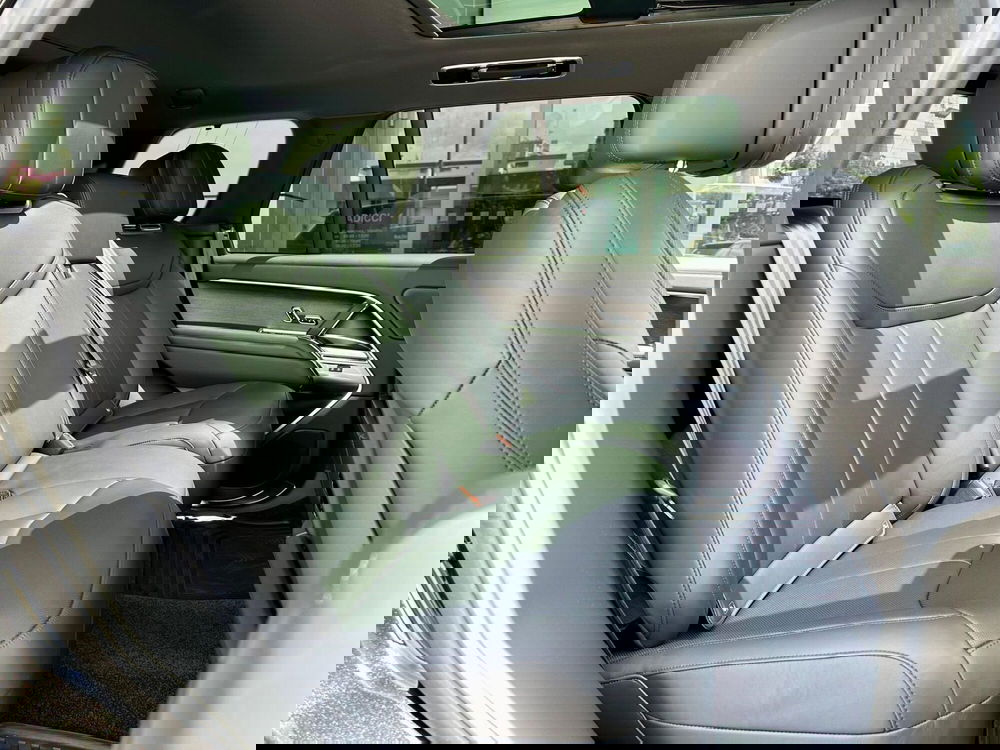 Land Rover Range Rover nuova a Bari (5)