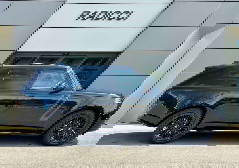 Land Rover Range Rover nuova a Bari (6)