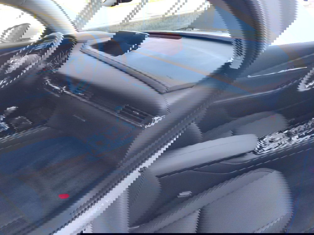 Mazda CX-30 nuova a Arezzo (10)