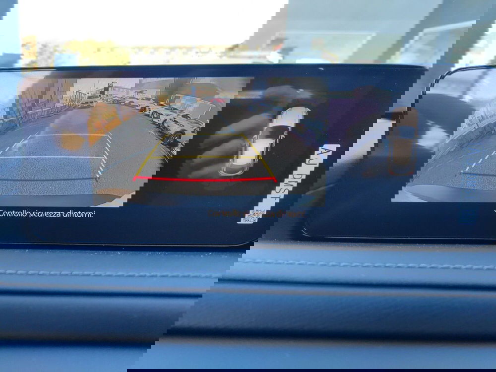 Mazda CX-30 nuova a Arezzo (16)