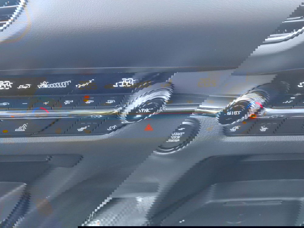 Mazda CX-30 nuova a Arezzo (18)