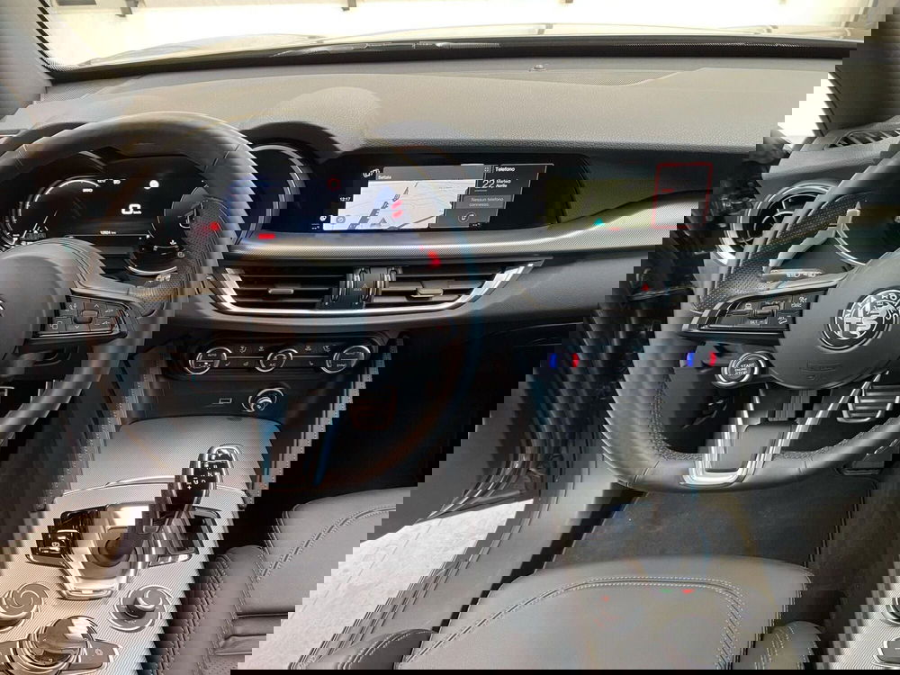 Alfa Romeo Stelvio usata a Milano (11)