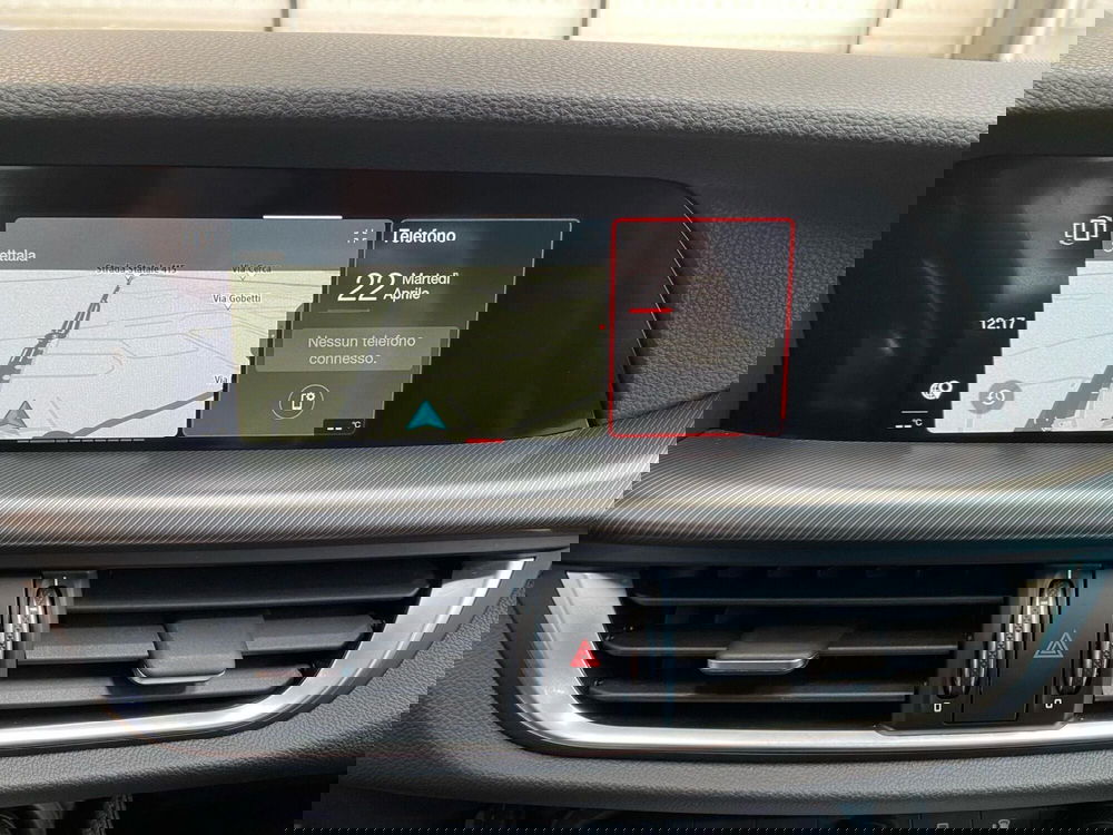 Alfa Romeo Stelvio usata a Milano (18)