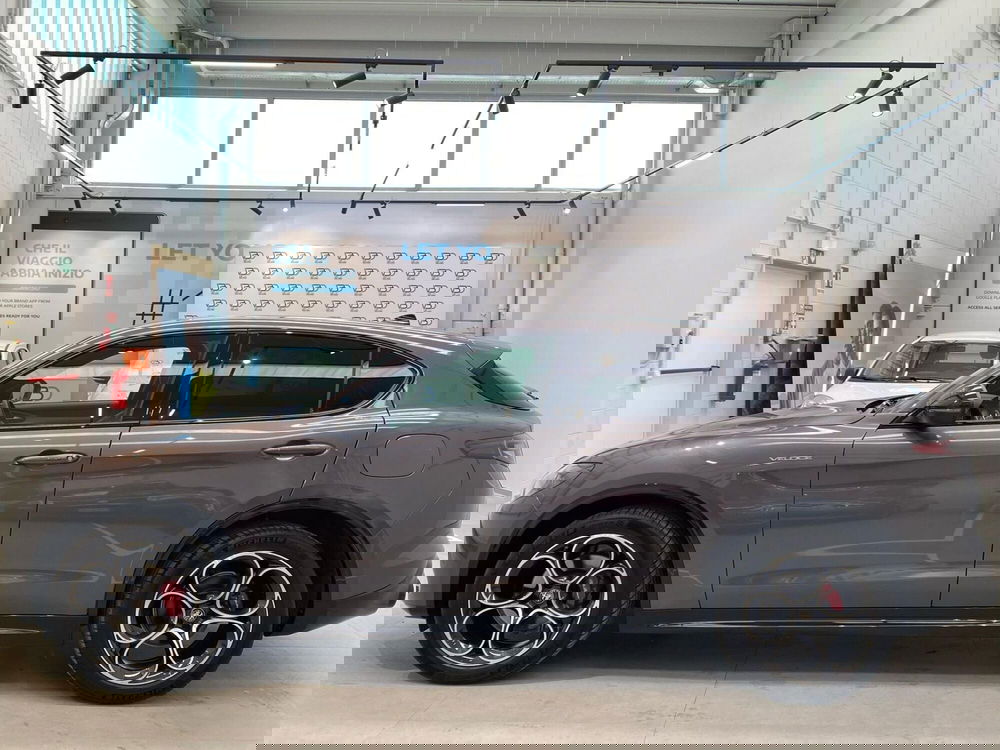 Alfa Romeo Stelvio usata a Milano (2)