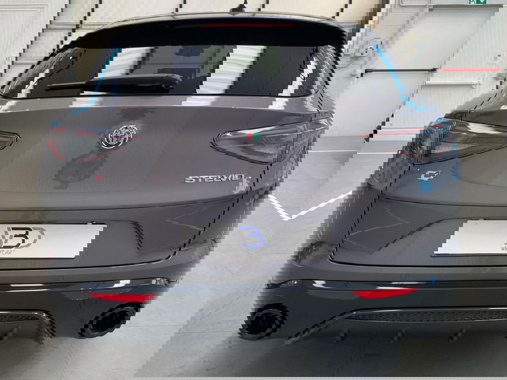 Alfa Romeo Stelvio usata a Milano (4)
