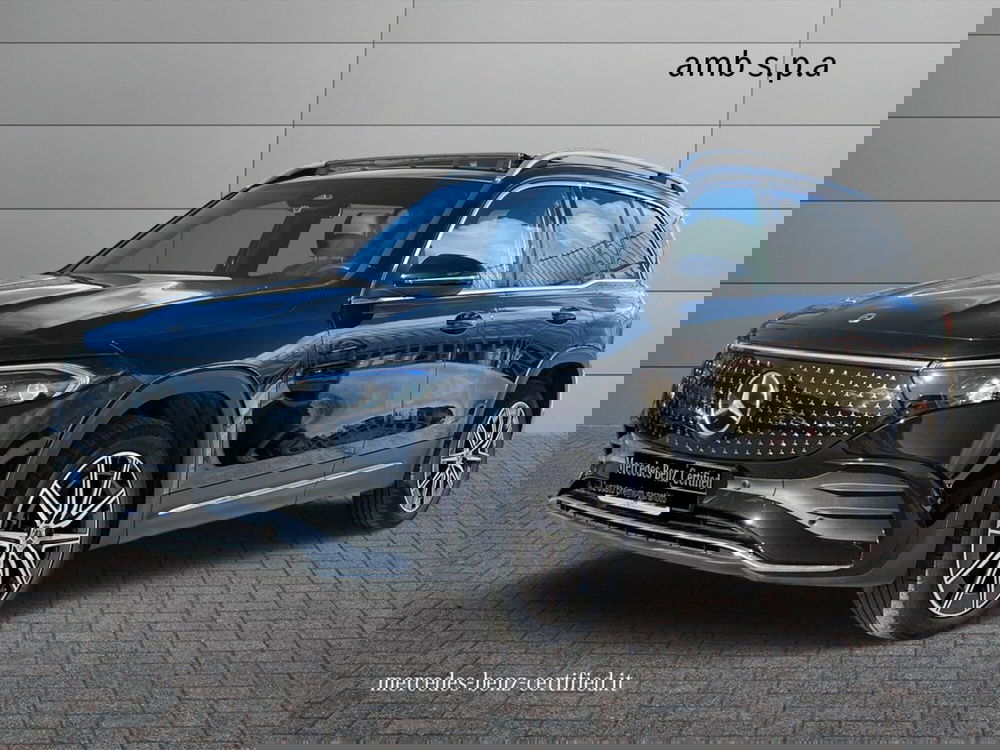 Mercedes-Benz EQB usata a Napoli