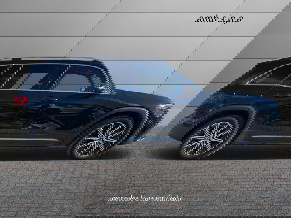 Mercedes-Benz EQB usata a Napoli (5)