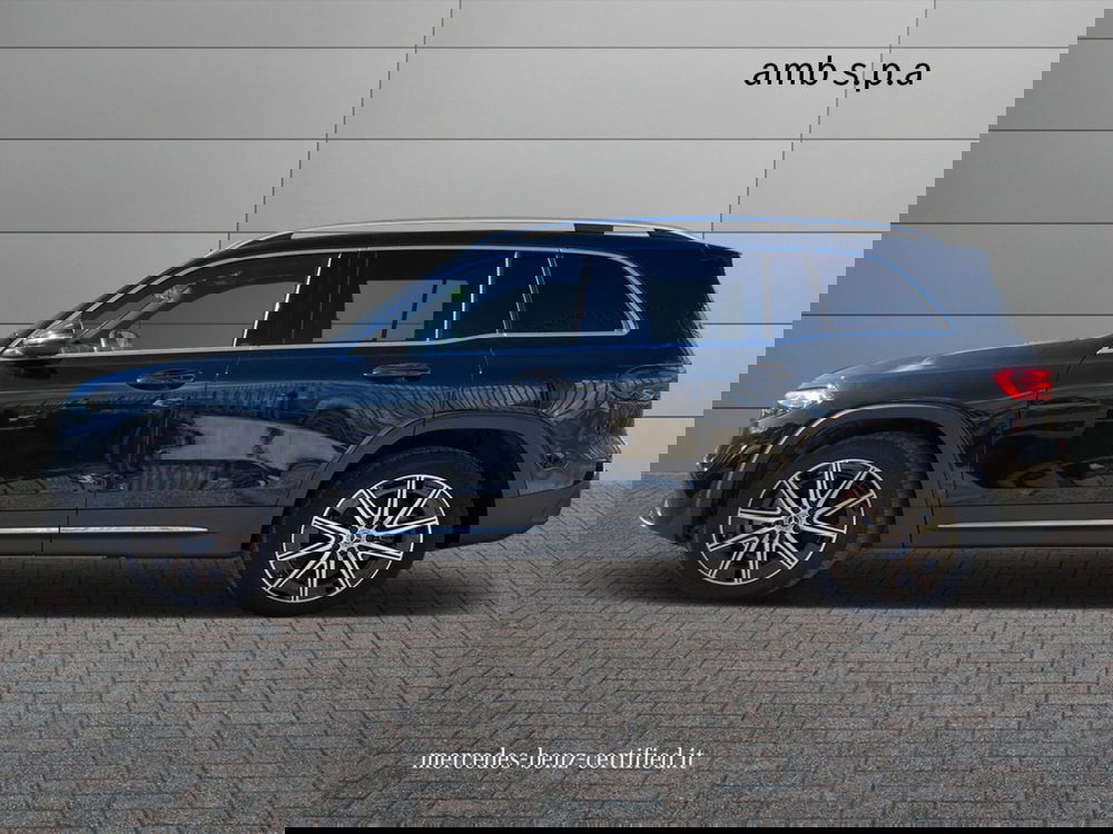 Mercedes-Benz EQB usata a Napoli (6)