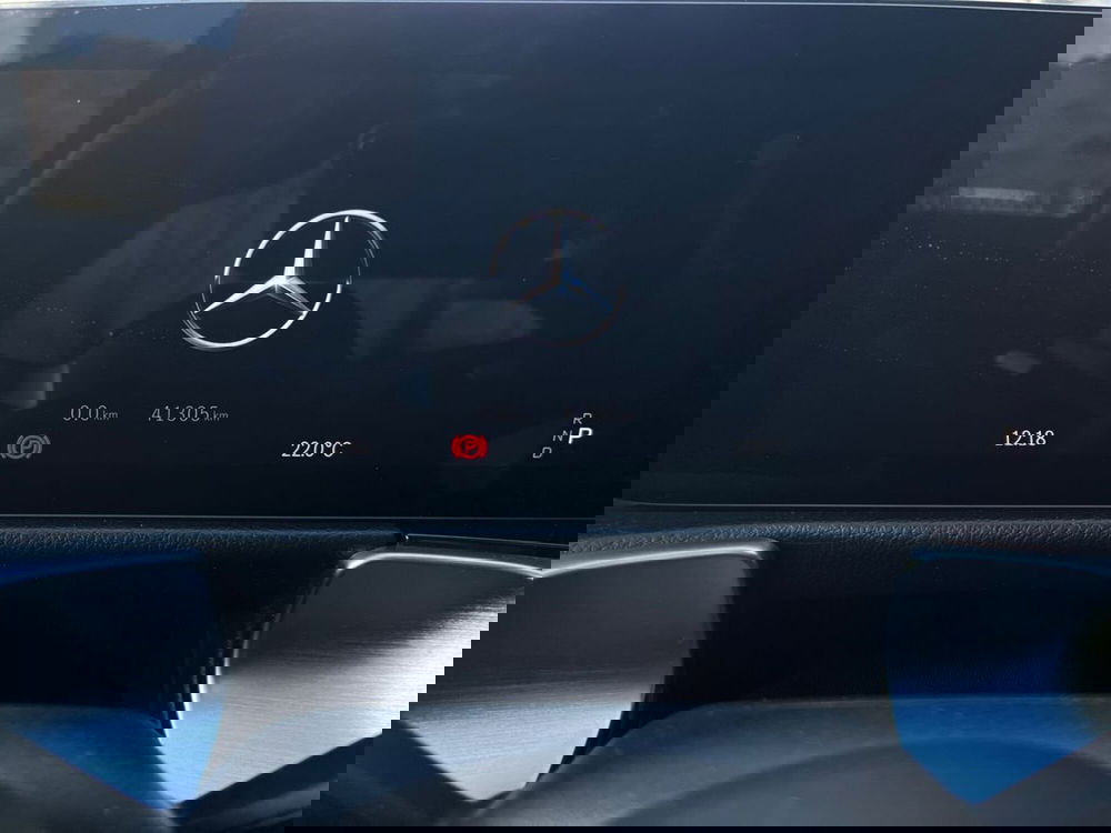 Mercedes-Benz EQB usata a Napoli (9)