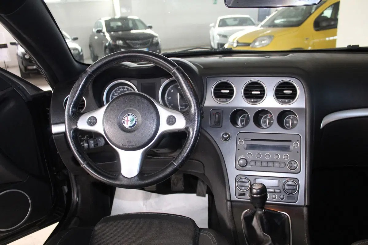 Alfa Romeo Brera usata a Terni (11)