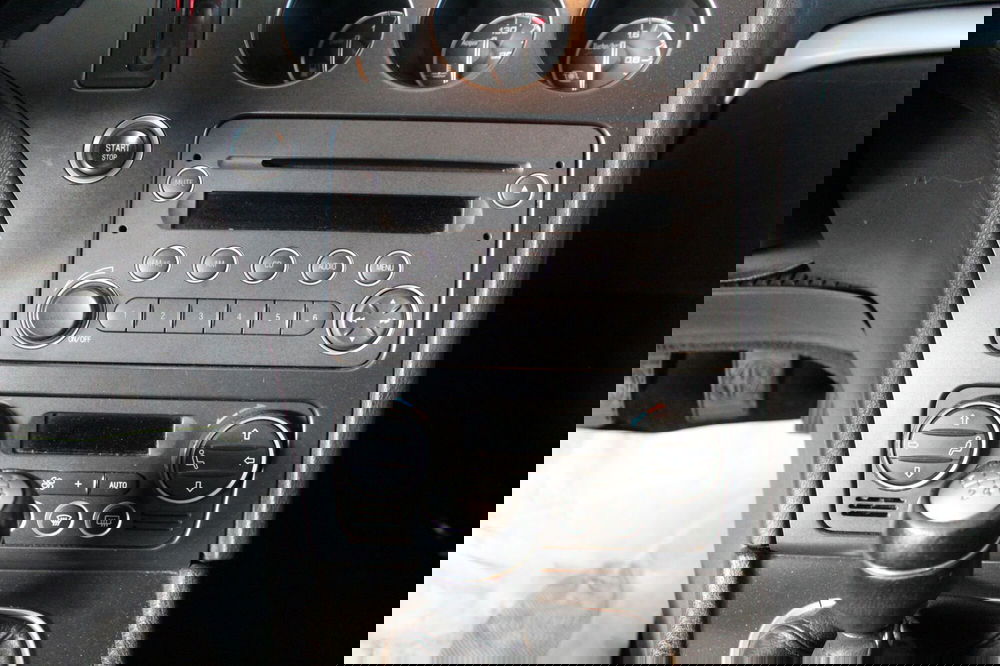 Alfa Romeo Brera usata a Terni (13)