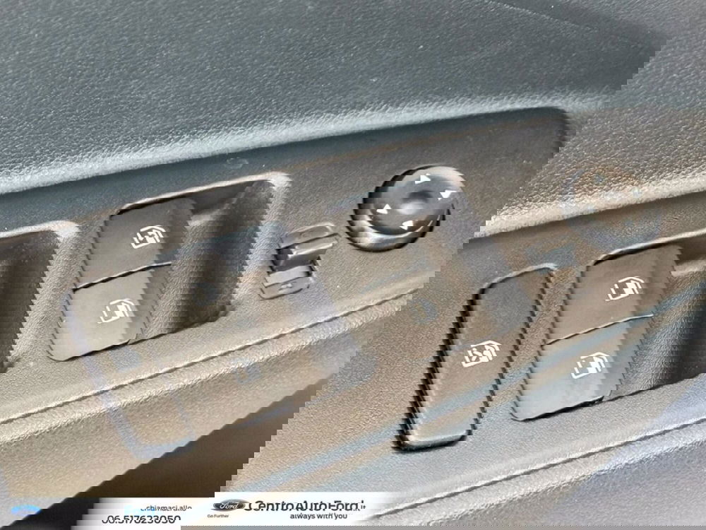 Hyundai i10 nuova a Roma (19)