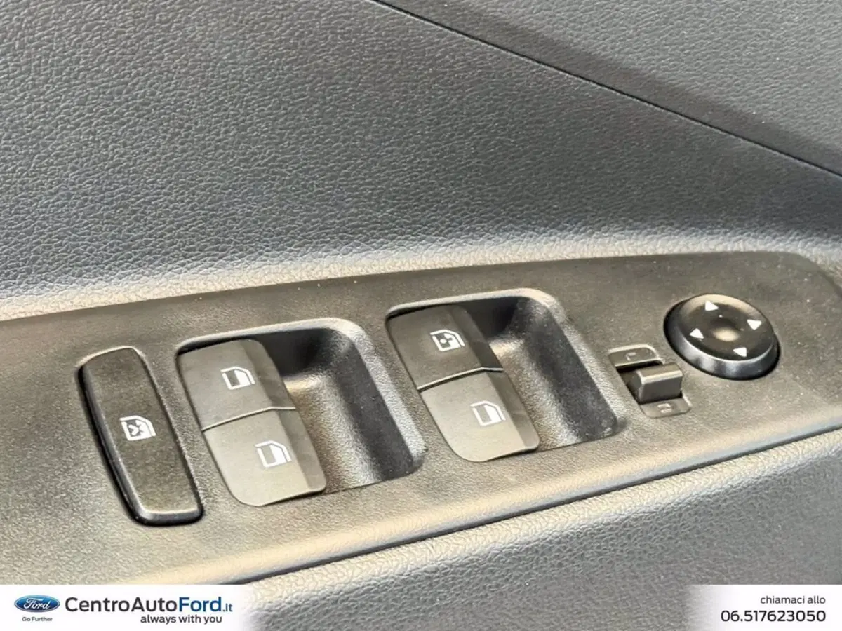 Hyundai i10 nuova a Roma (19)