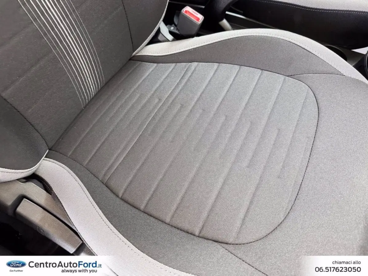 Hyundai i10 nuova a Roma (8)