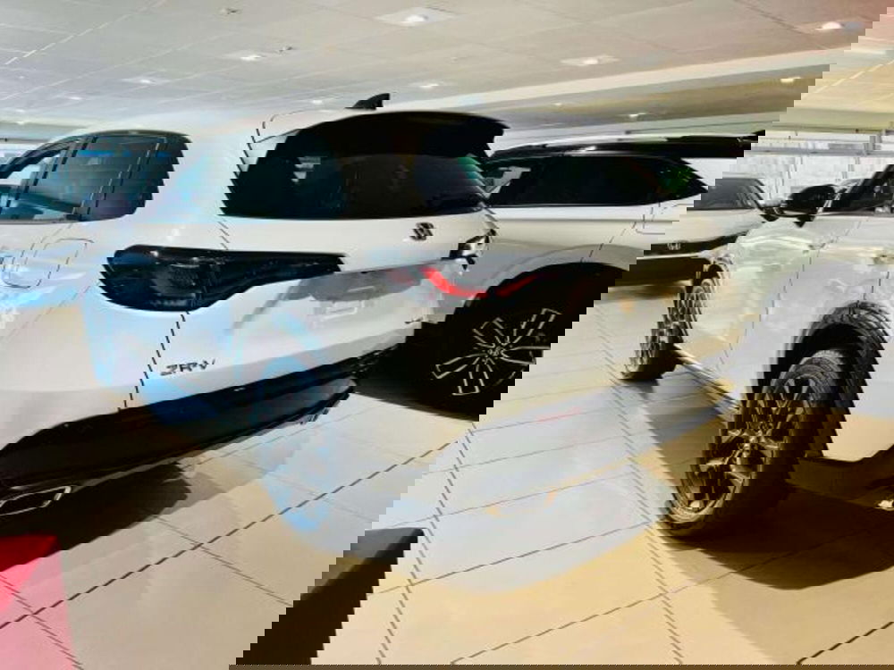Honda ZR-V nuova a Savona (4)
