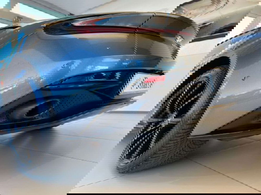Aston Martin DB11 usata a Torino (15)