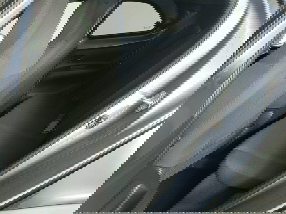 Toyota Aygo X nuova a Teramo (9)