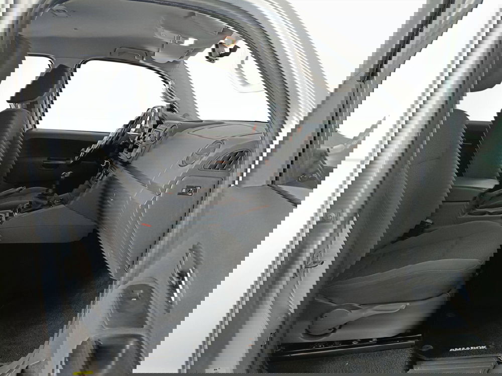 Volkswagen Veicoli Commerciali Amarok usata a Ascoli Piceno (11)