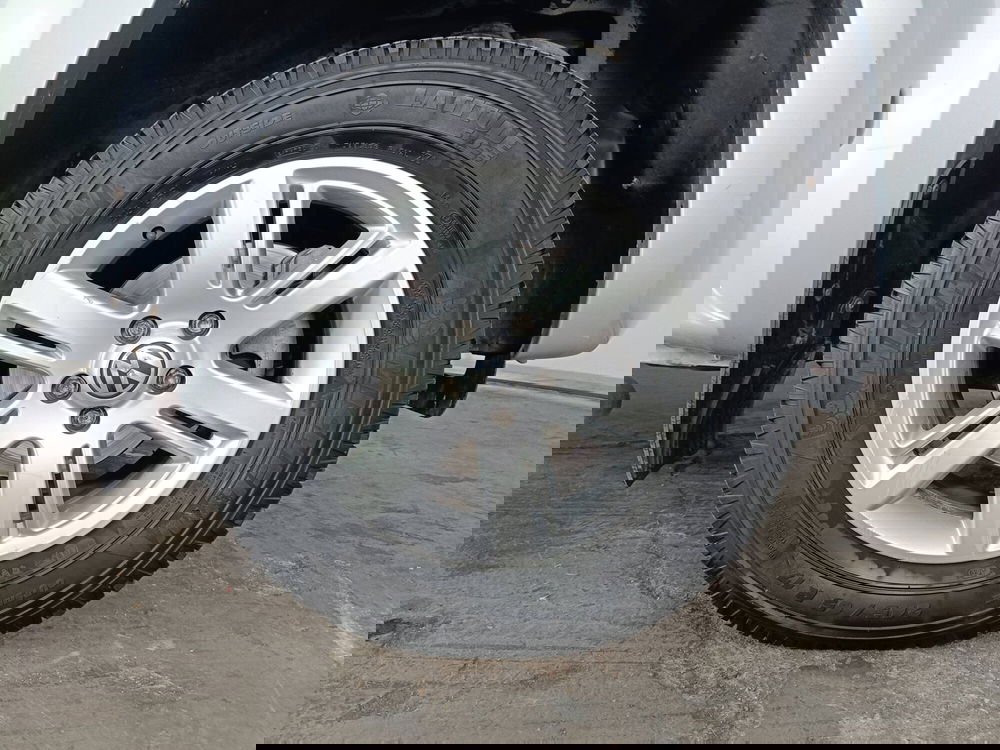 Volkswagen Veicoli Commerciali Amarok usata a Ascoli Piceno (16)