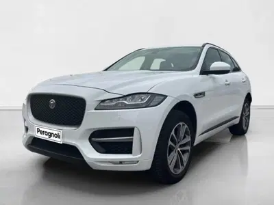 Jaguar F-Pace 2.0 D 180 CV AWD aut. R-Sport del 2016 usata a Monteriggioni