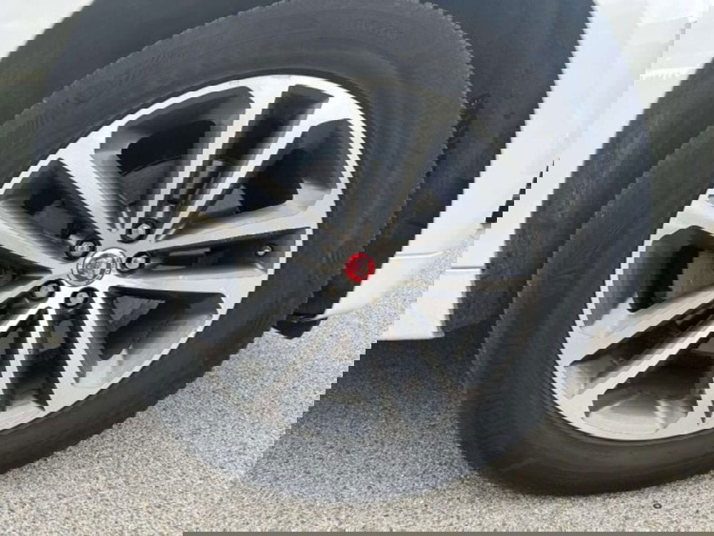 Jaguar F-Pace usata a Siena (10)