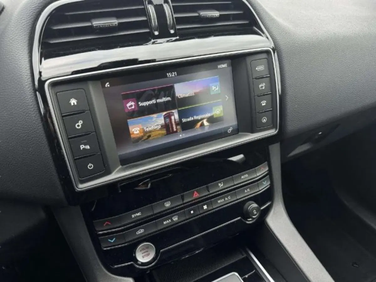 Jaguar F-Pace usata a Siena (12)