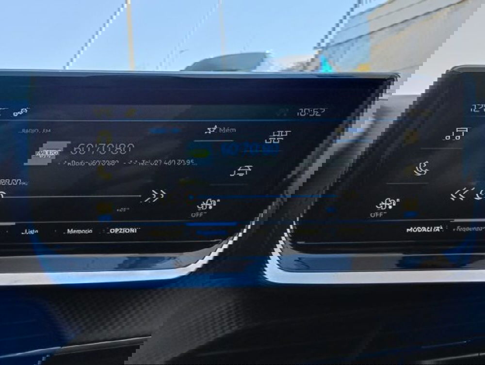 Peugeot 208 nuova a Brescia (13)