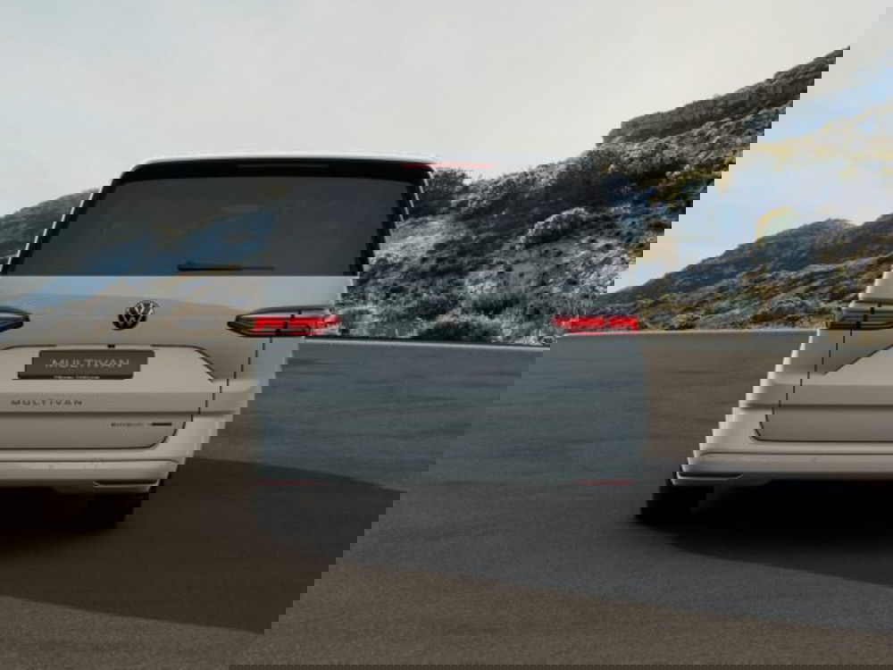 Volkswagen Multivan nuova a Vicenza (4)