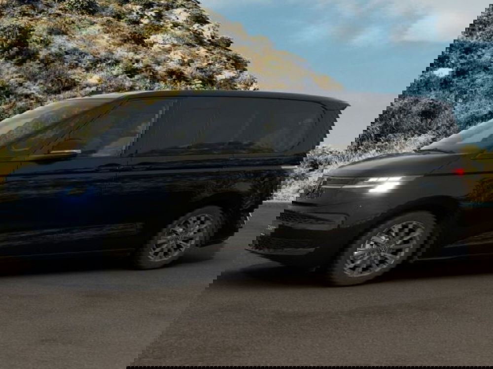 Volkswagen Multivan nuova a Vicenza (2)