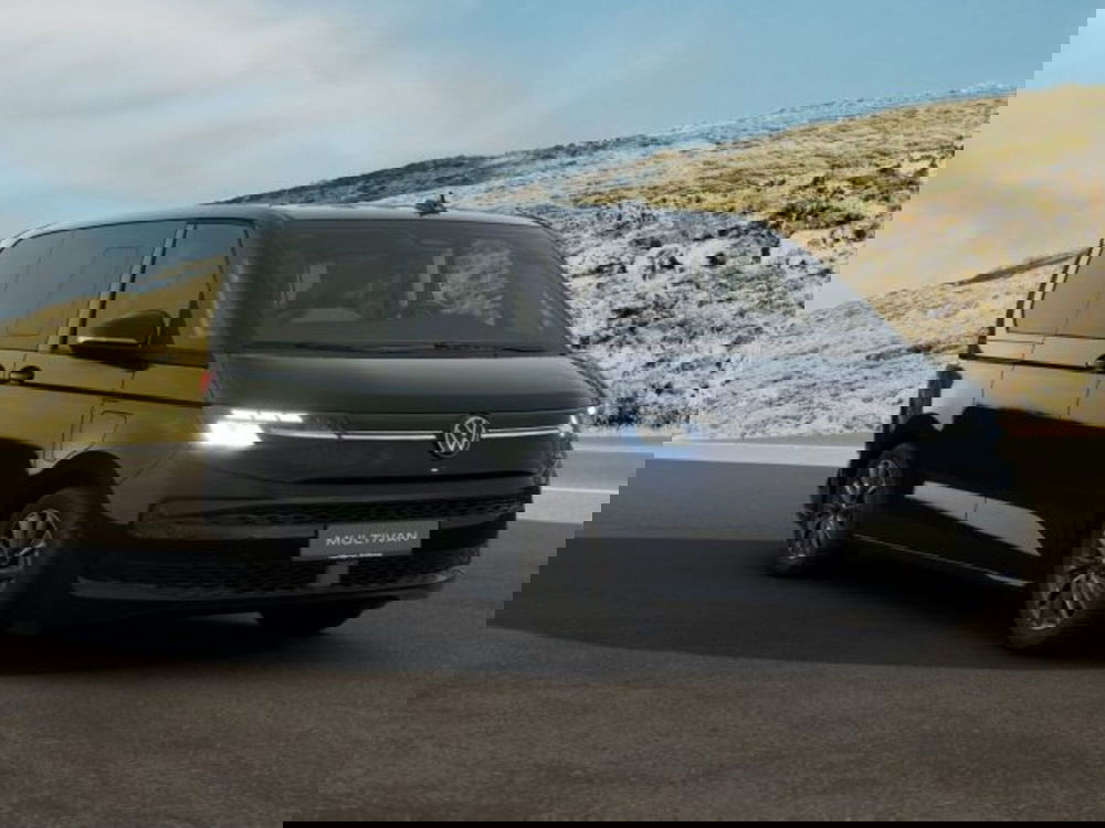 Volkswagen Multivan nuova a Vicenza (7)