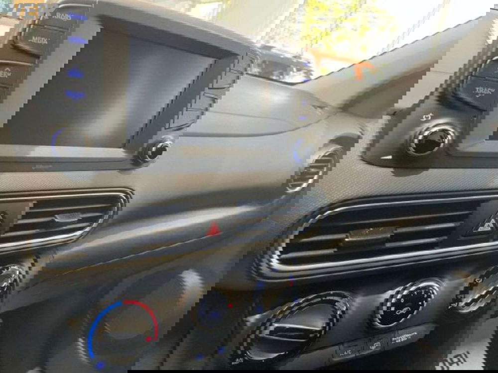 Hyundai Kona usata a Milano (12)