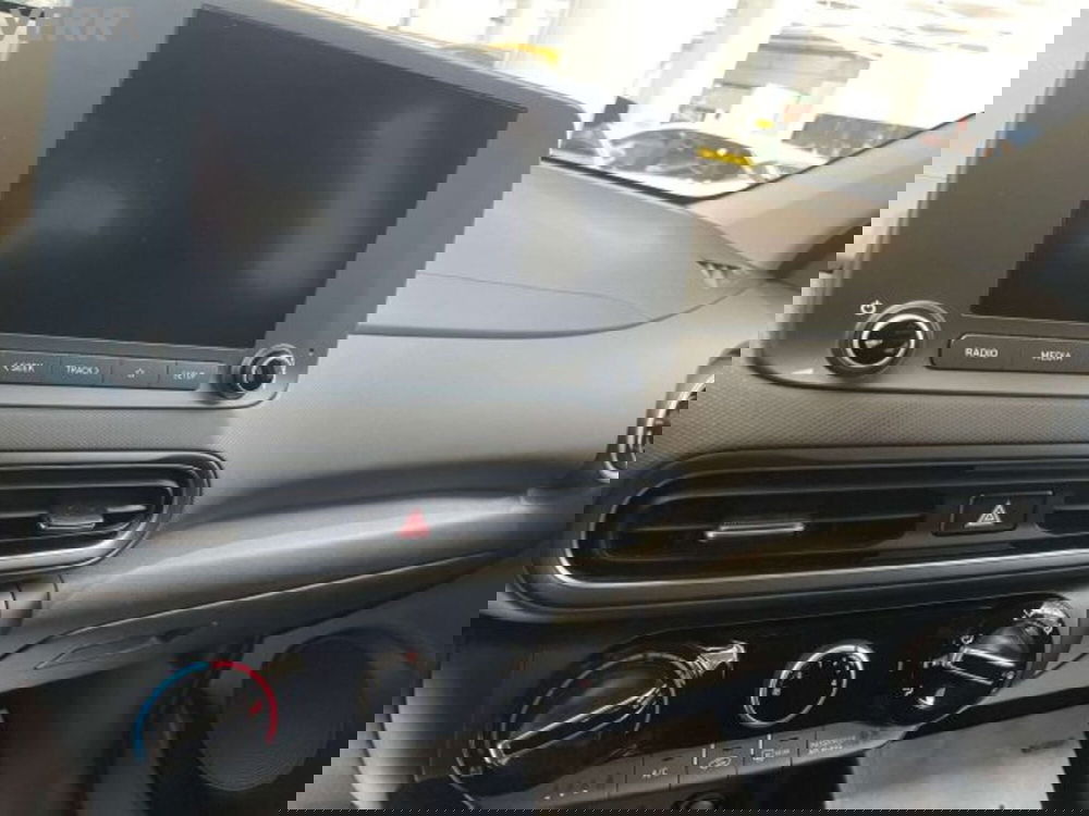 Hyundai Kona usata a Milano (6)