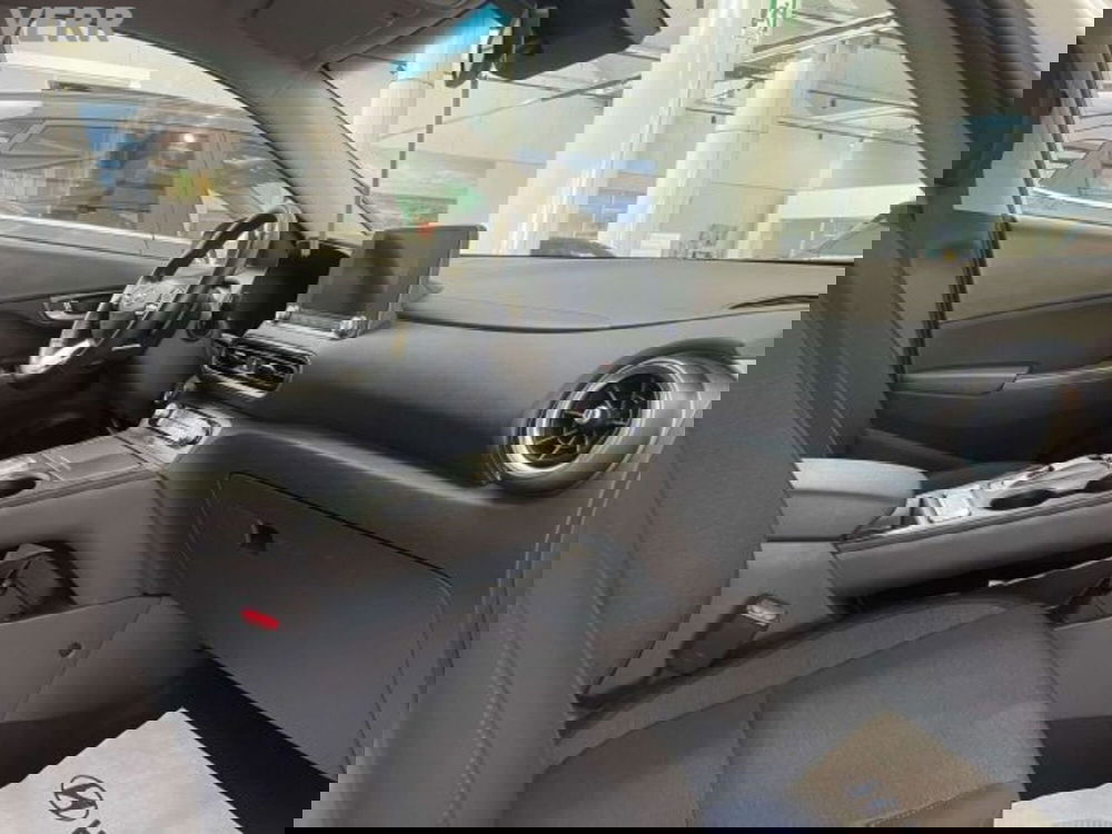 Hyundai Kona usata a Milano (9)