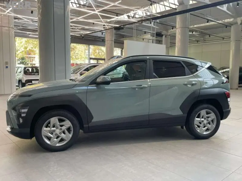 Hyundai Kona nuova a Milano (5)