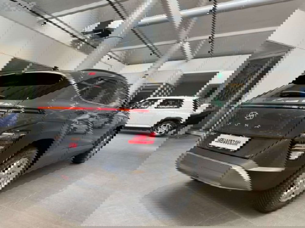 Hyundai Kona nuova a Milano (7)