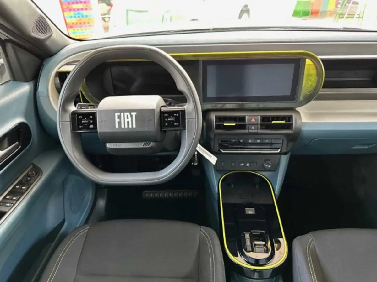 Fiat Grande Panda nuova a Sondrio (8)