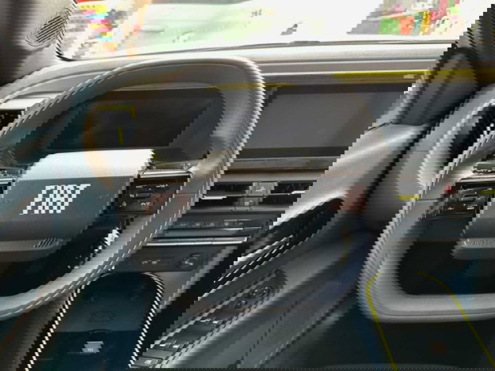 Fiat Grande Panda nuova a Sondrio (16)