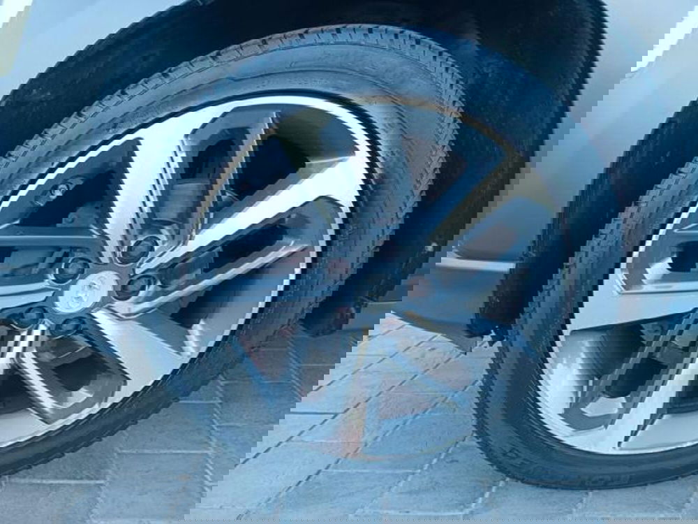 Hyundai Kona usata a Pisa (19)