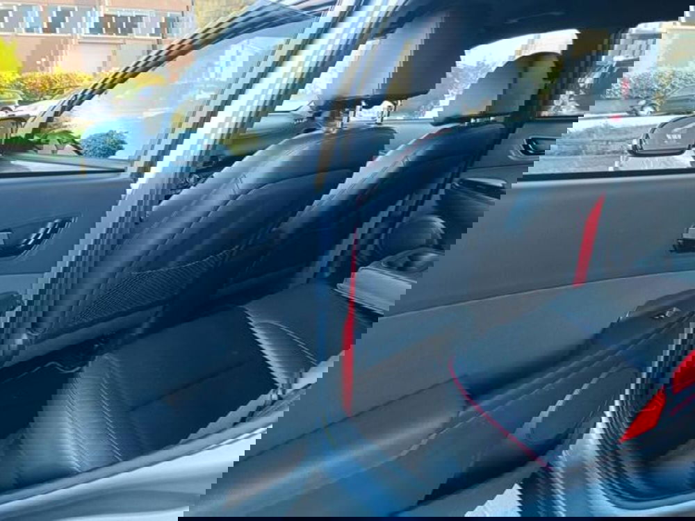 Hyundai Kona usata a Pisa (7)