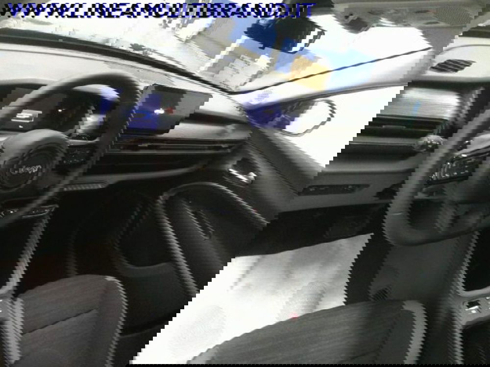 Jeep Avenger nuova a Piacenza (9)